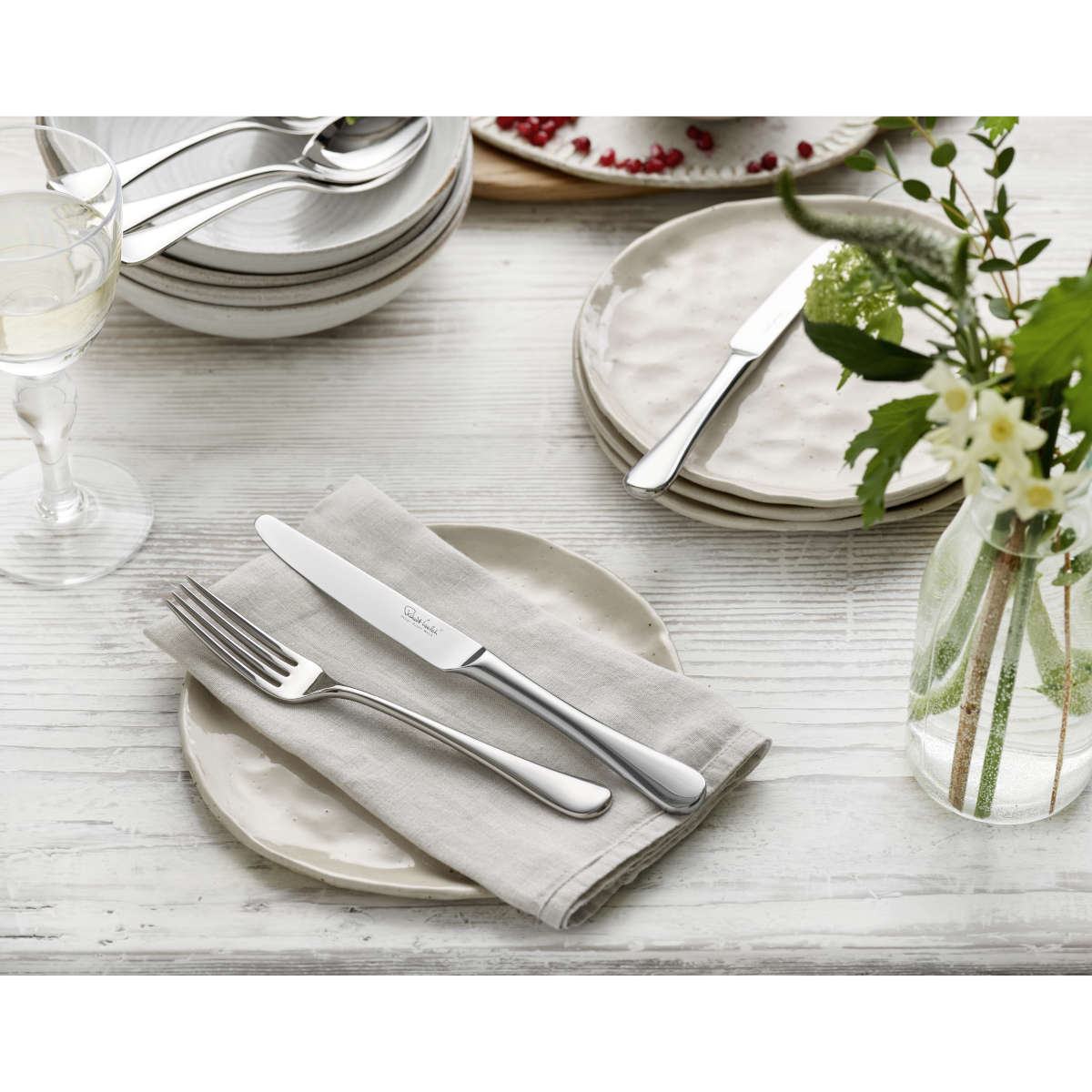 Robert Welch Radford Cutlery Set 16 Piece | Minimax