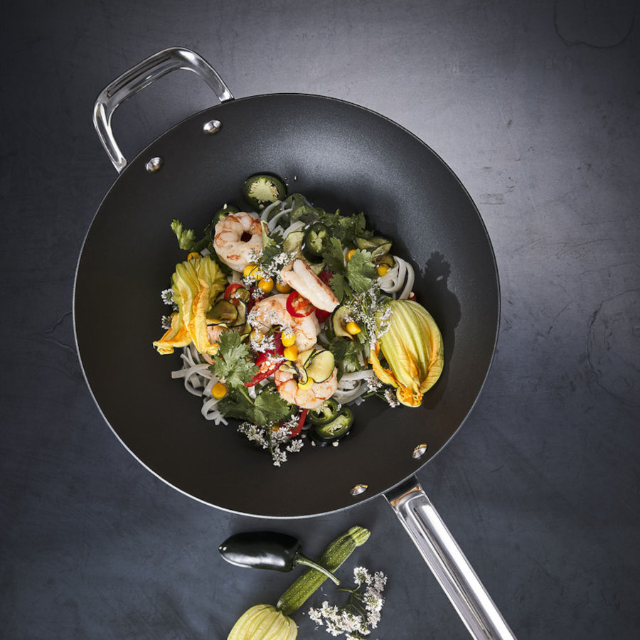 Scanpan Black Iron Wok 30cm | Minimax