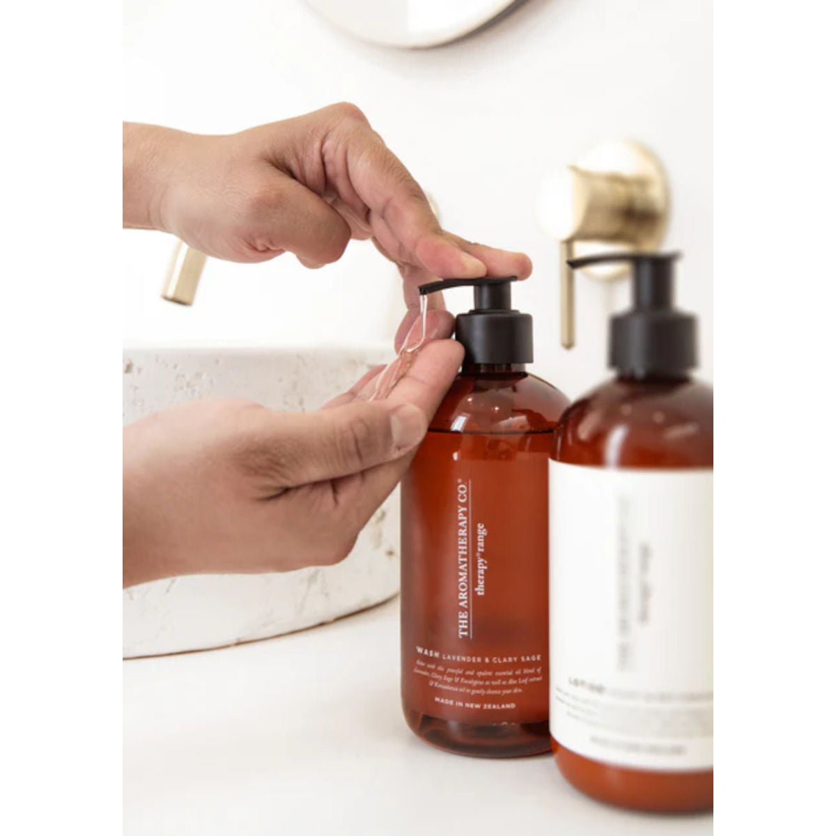 The Aromatherapy Co. Therapy Lavender & Clary Sage Hand & Body Wash 500ml | Minimax