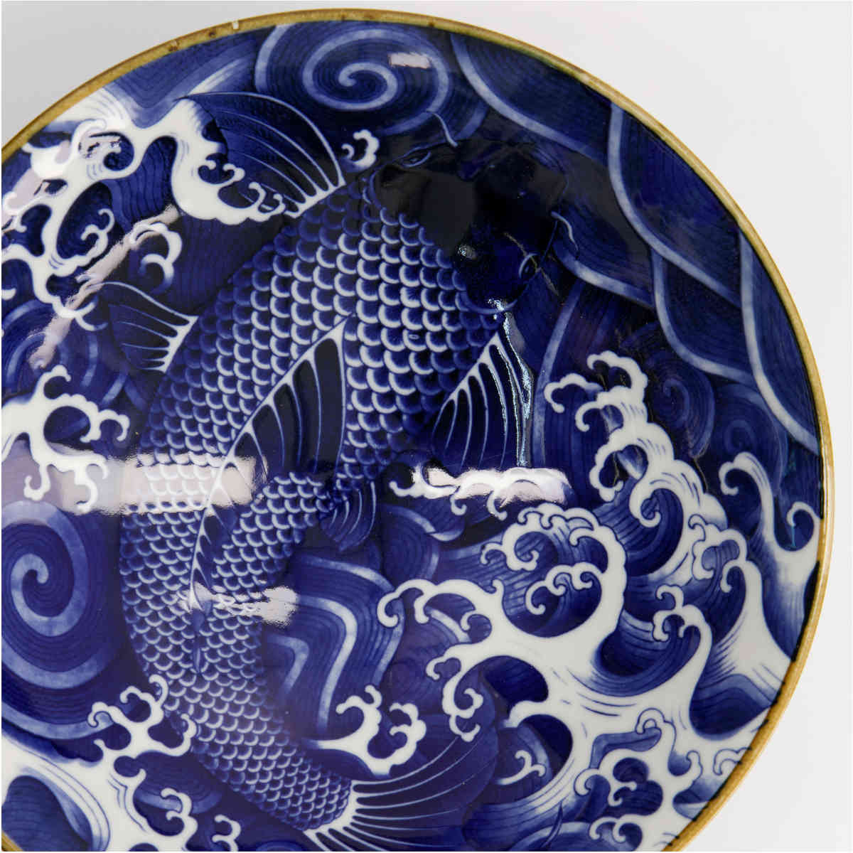 Tokyo Design Japonism Menbachi Bowl Blue Carp 25cm - Profile view highlighting gradient blue exterior and white base