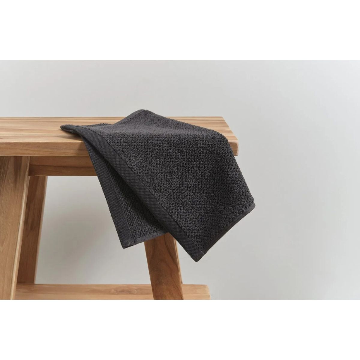 Bemboka Jacquard Face Washer Charcoal 35x35cm l Minimax