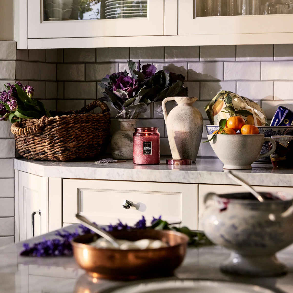 Voluspa Foraged Wildberry 100 Hour Candle | Minimax