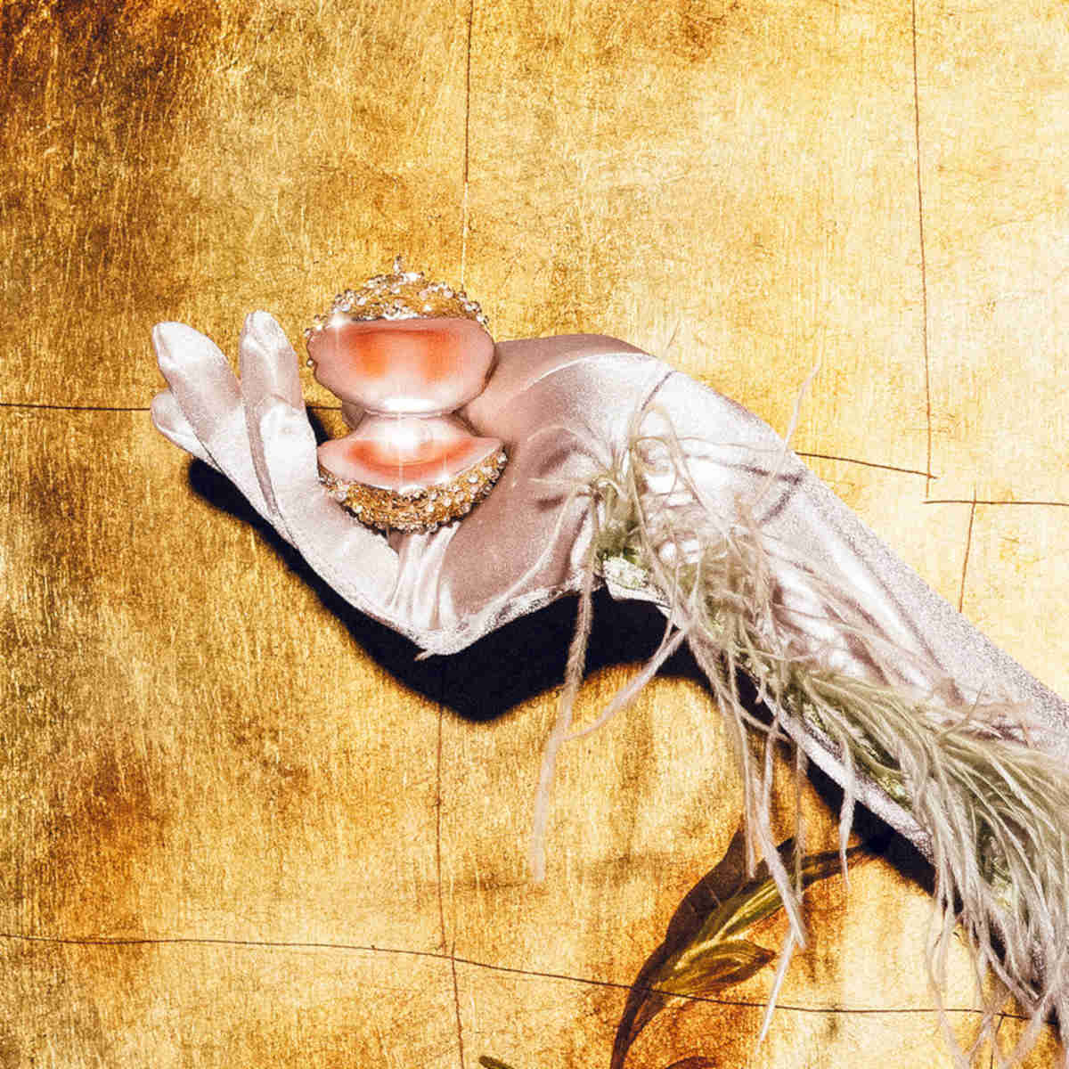 Vondels Glass Glitter Oyster Ornament 7cm – sparkling oyster shell with pearl