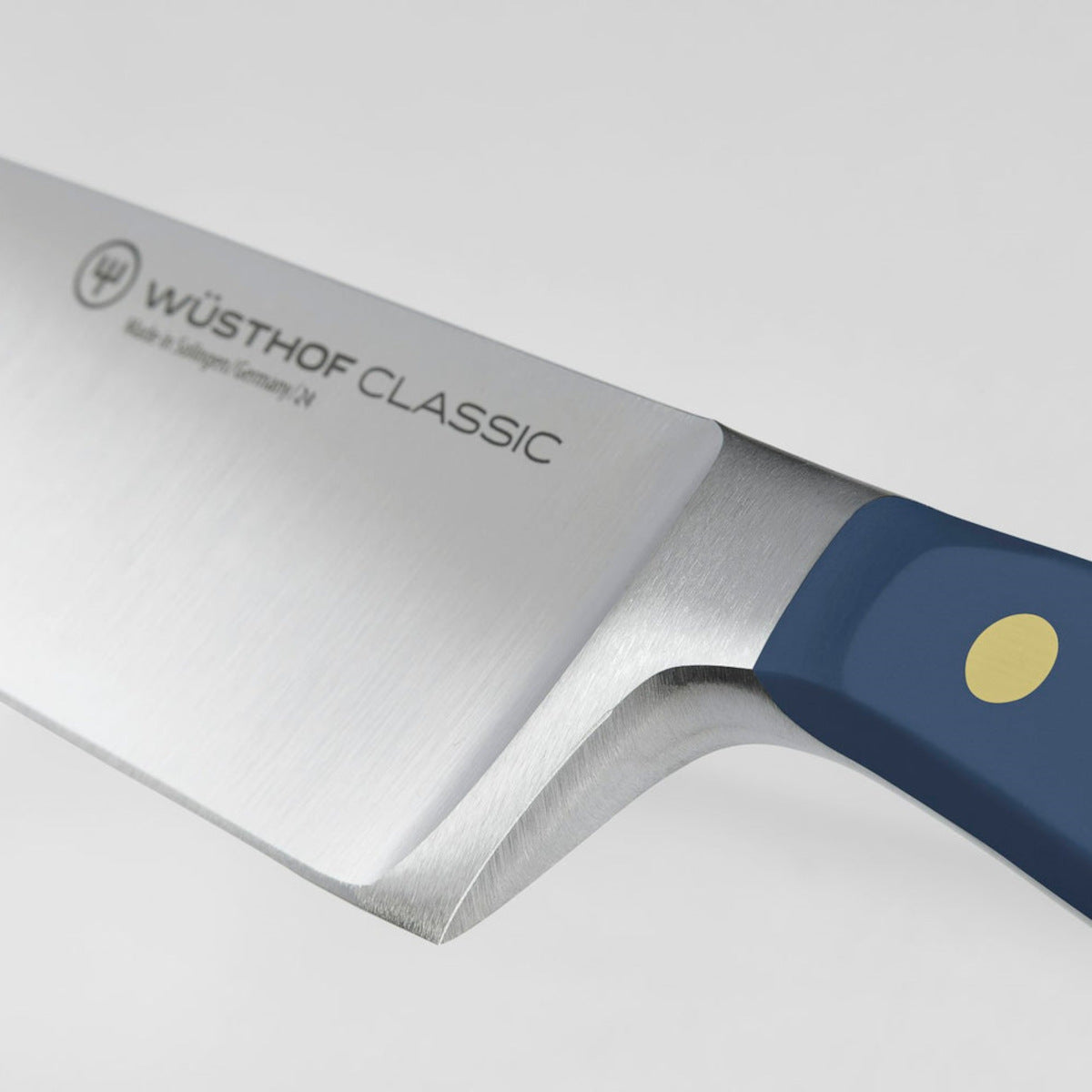 Wusthof Classic Colour Wild Blueberry Serrated Utility Knife 14cm | Minimax