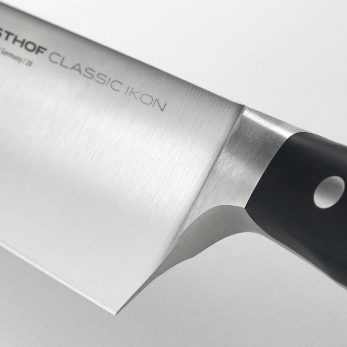 Wusthof Classic Ikon Black Chefs Knife 23cm | Minimax