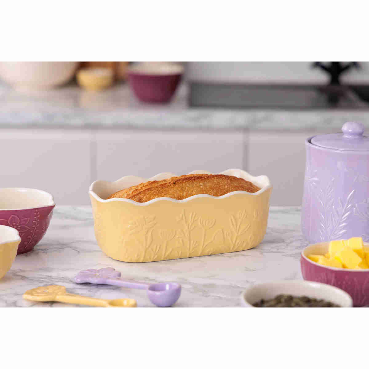 Mason Cash In The Meadow Loaf Pan Yellow 22.5cm (1.1L) | Minimax