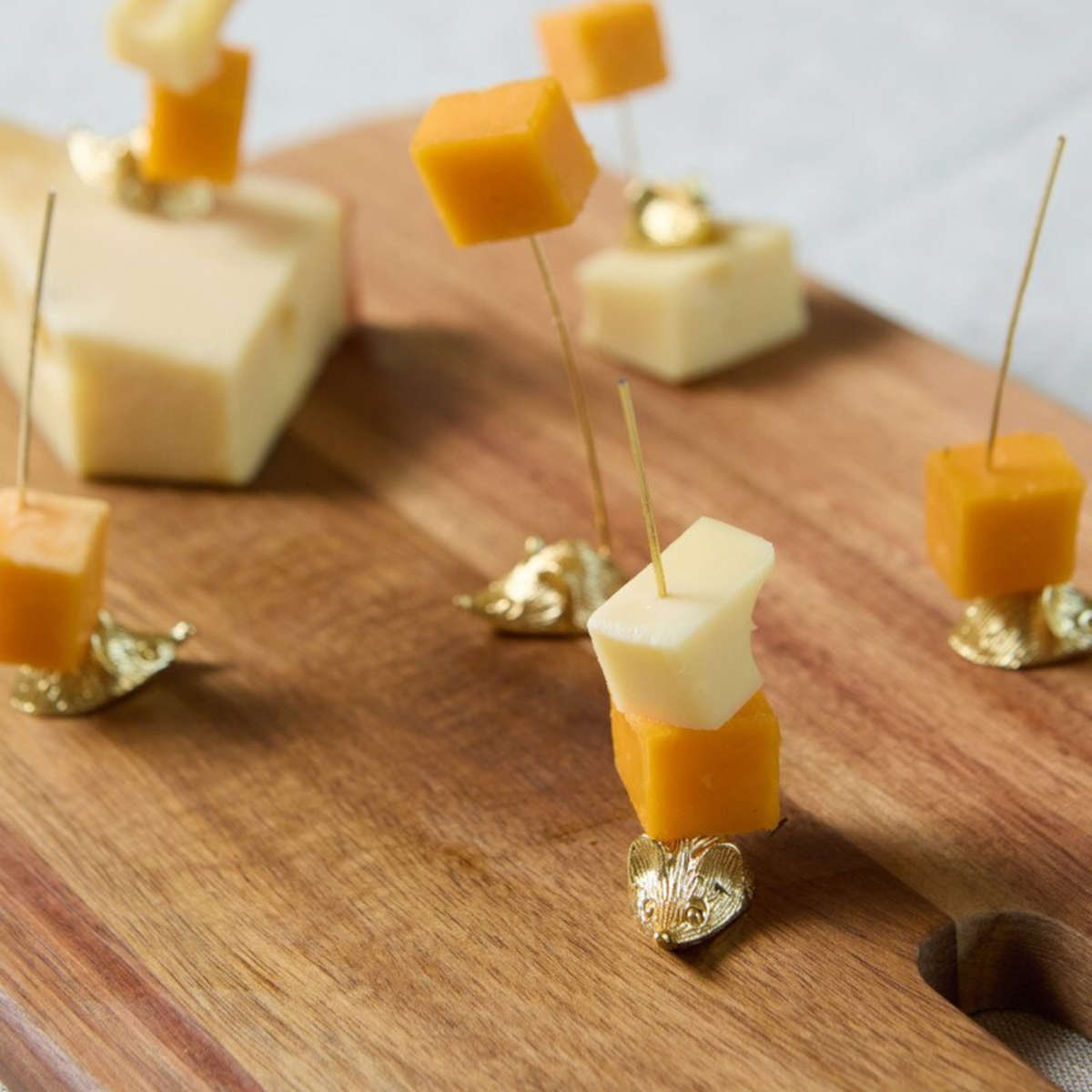 Here's How The Gloria Hors D'oervres Picks Gold (Set of 6)