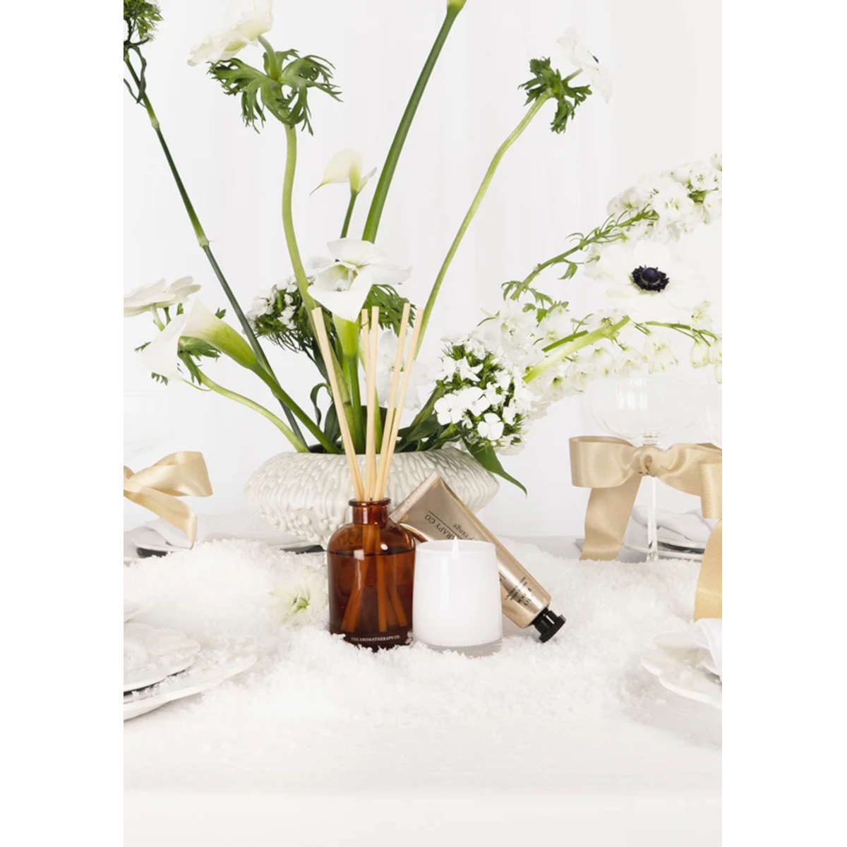 The Aromatherapy Co. White Lily Candle 80g | Minimax