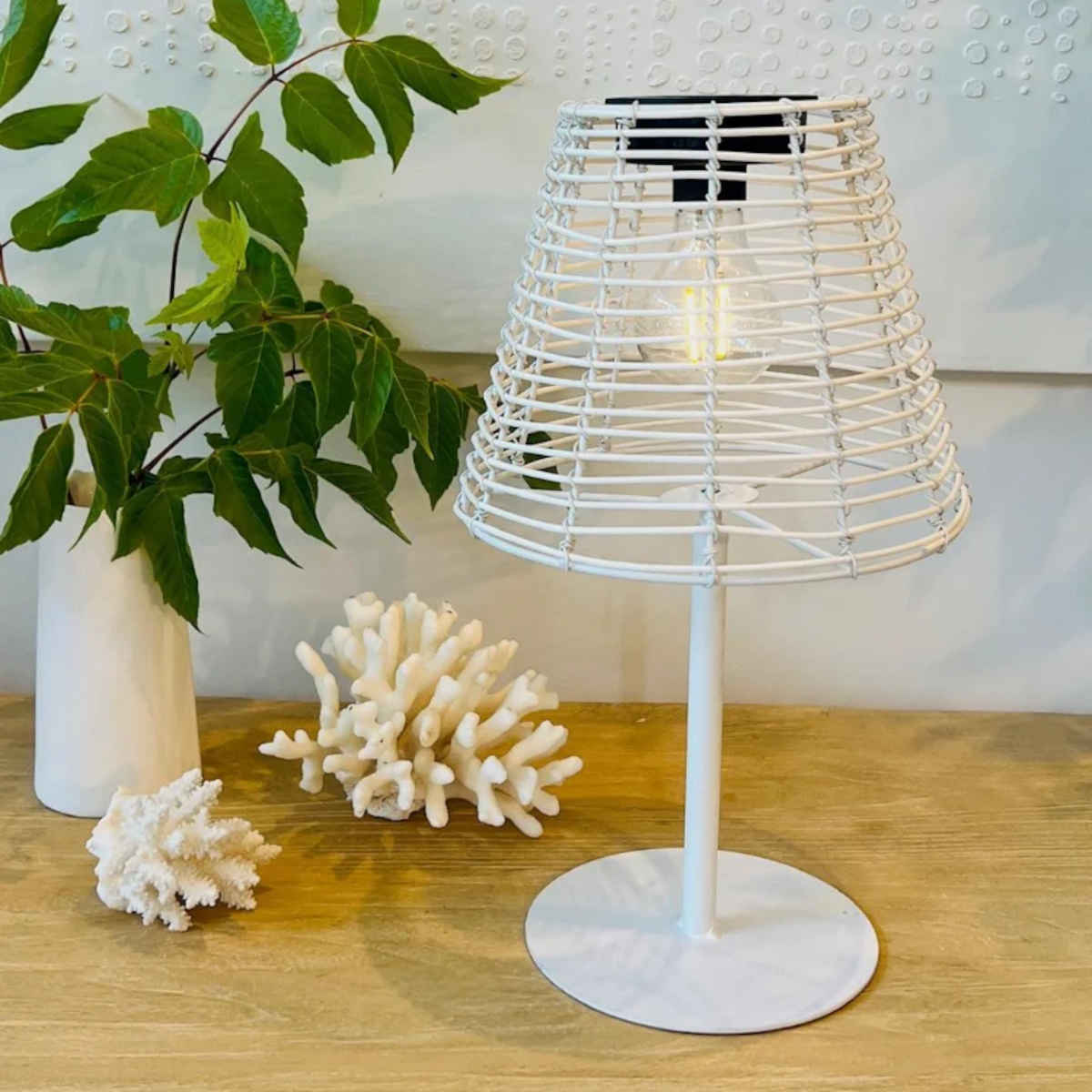 Cali Solar Table Lamp White 63 x 43 x 20cm | Minimax