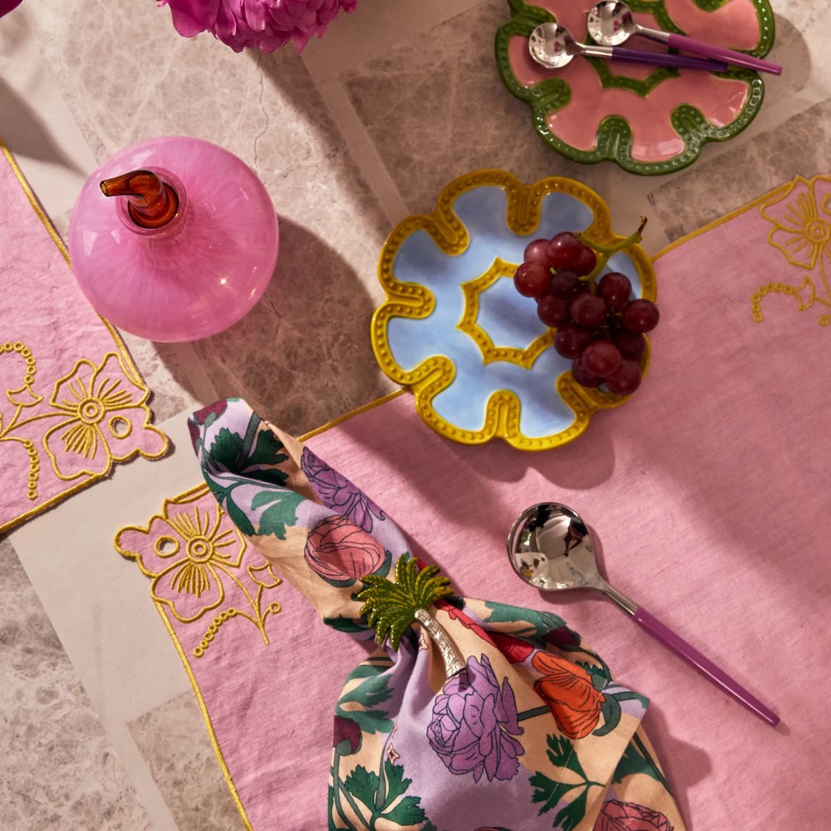ip&Co Pink Tuscan Embroidered Placemat 50x35cm Set of 4