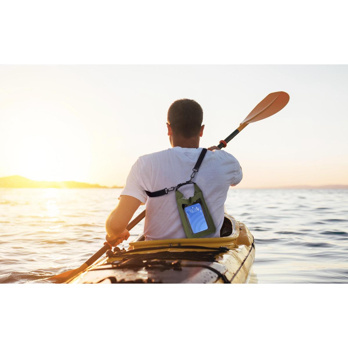 Maverick Dry Bag Green 2 Litres - with a man paddling | Minimax