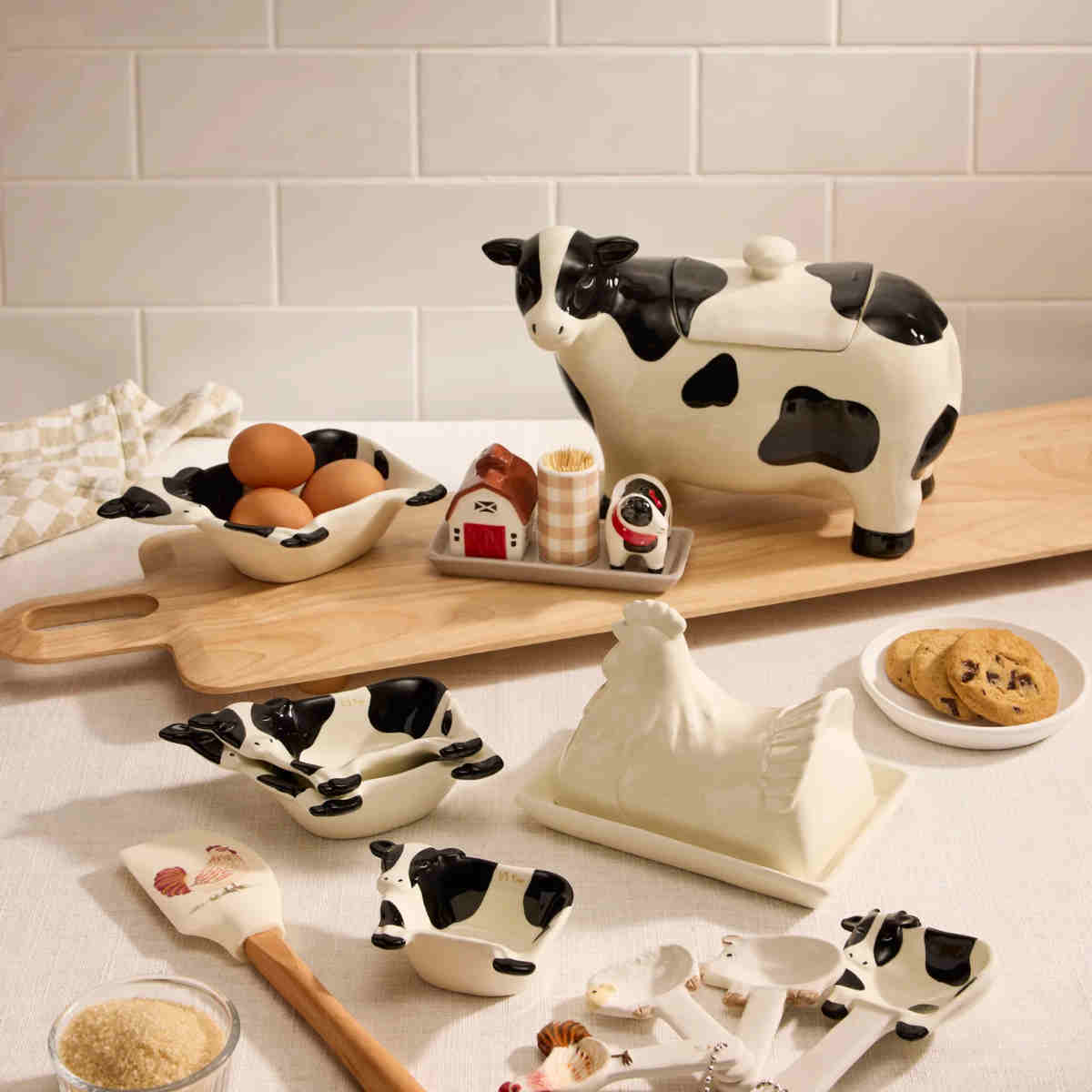 Davis & Waddell Homestead Hen Butter Dish White 
| Minimax