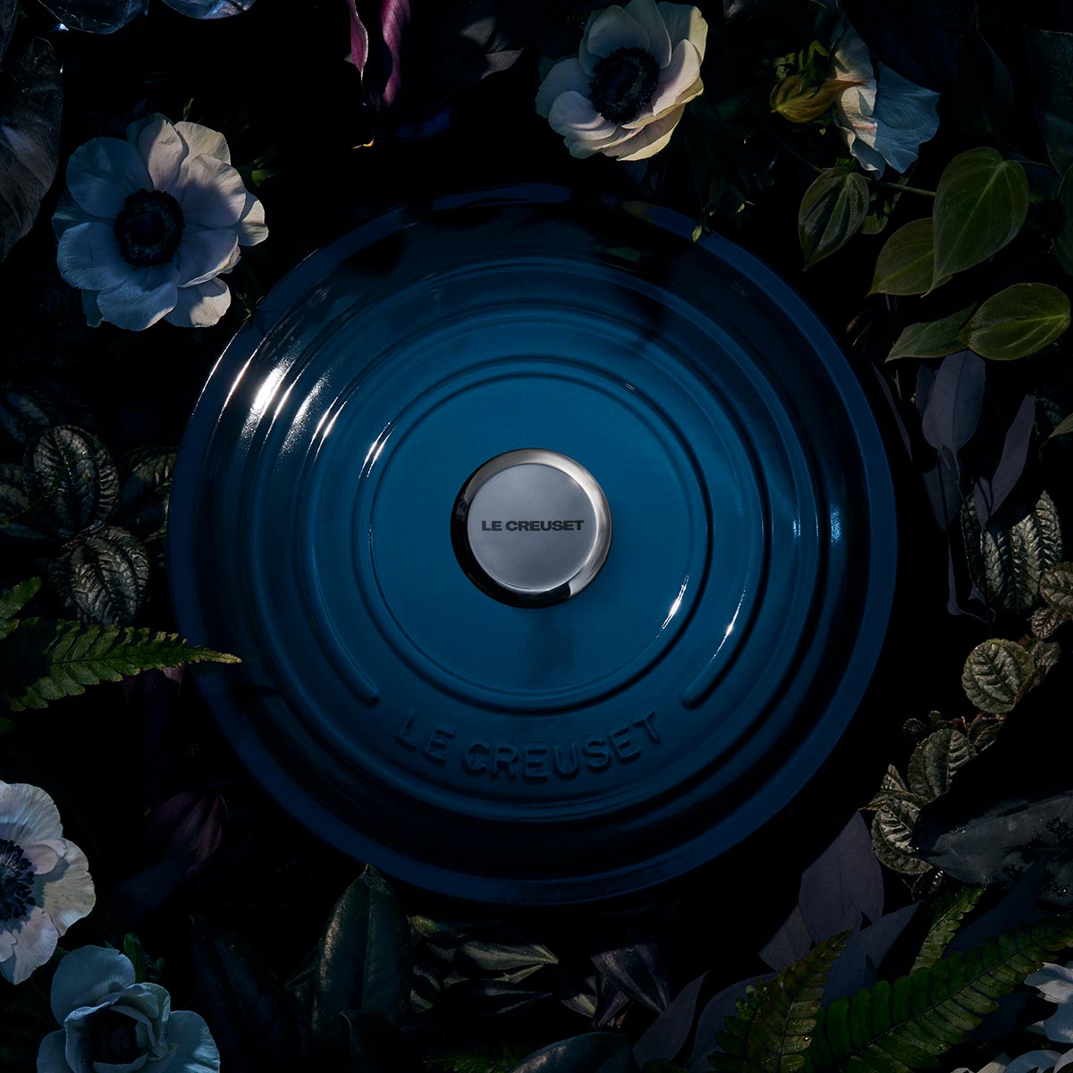 Le Creuset Signature Round Casserole Nuit 28cm (6.7L) | Minimax