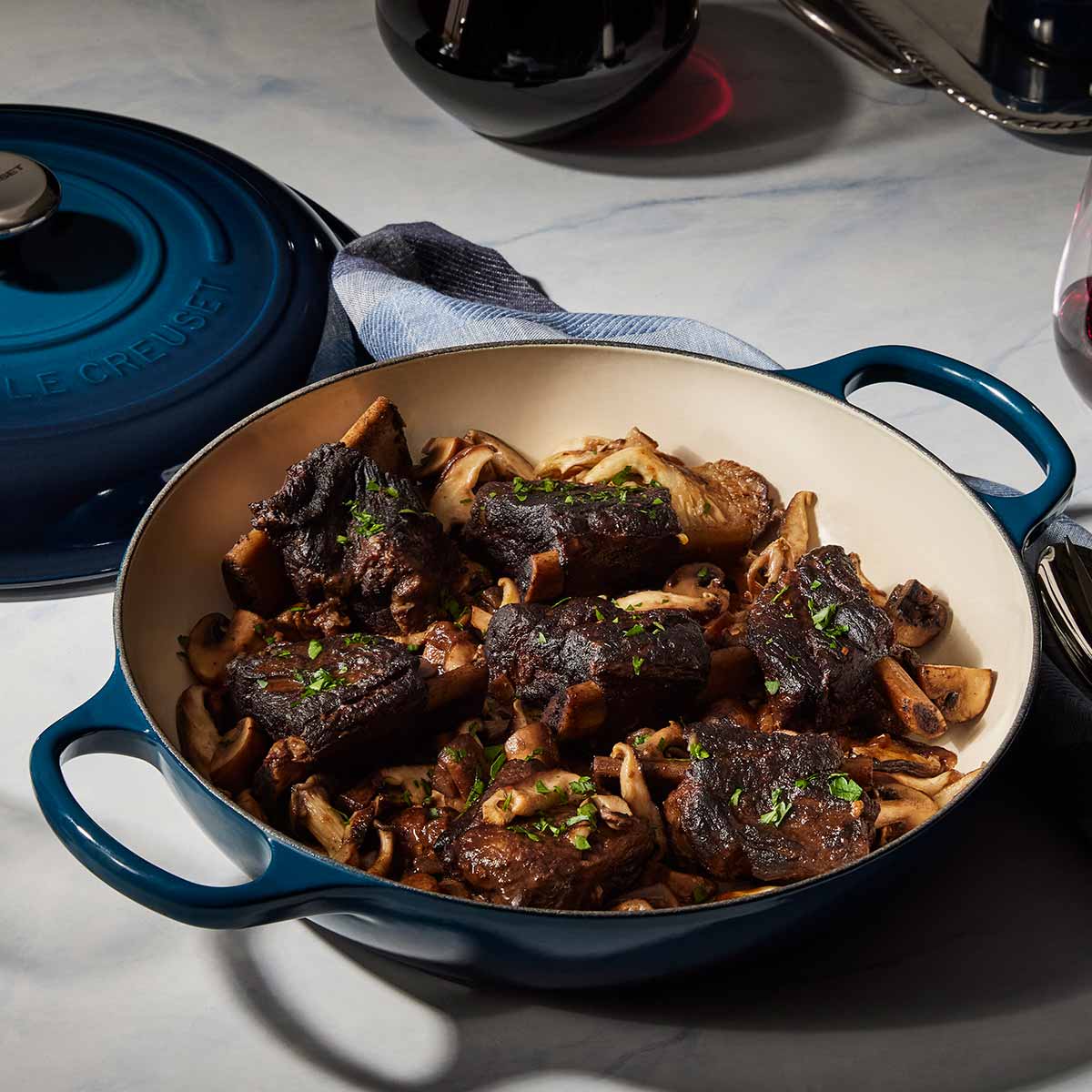 Le Creuset Signature Round Shallow Casserole Nuit 30cm (3.5L) | Minimax