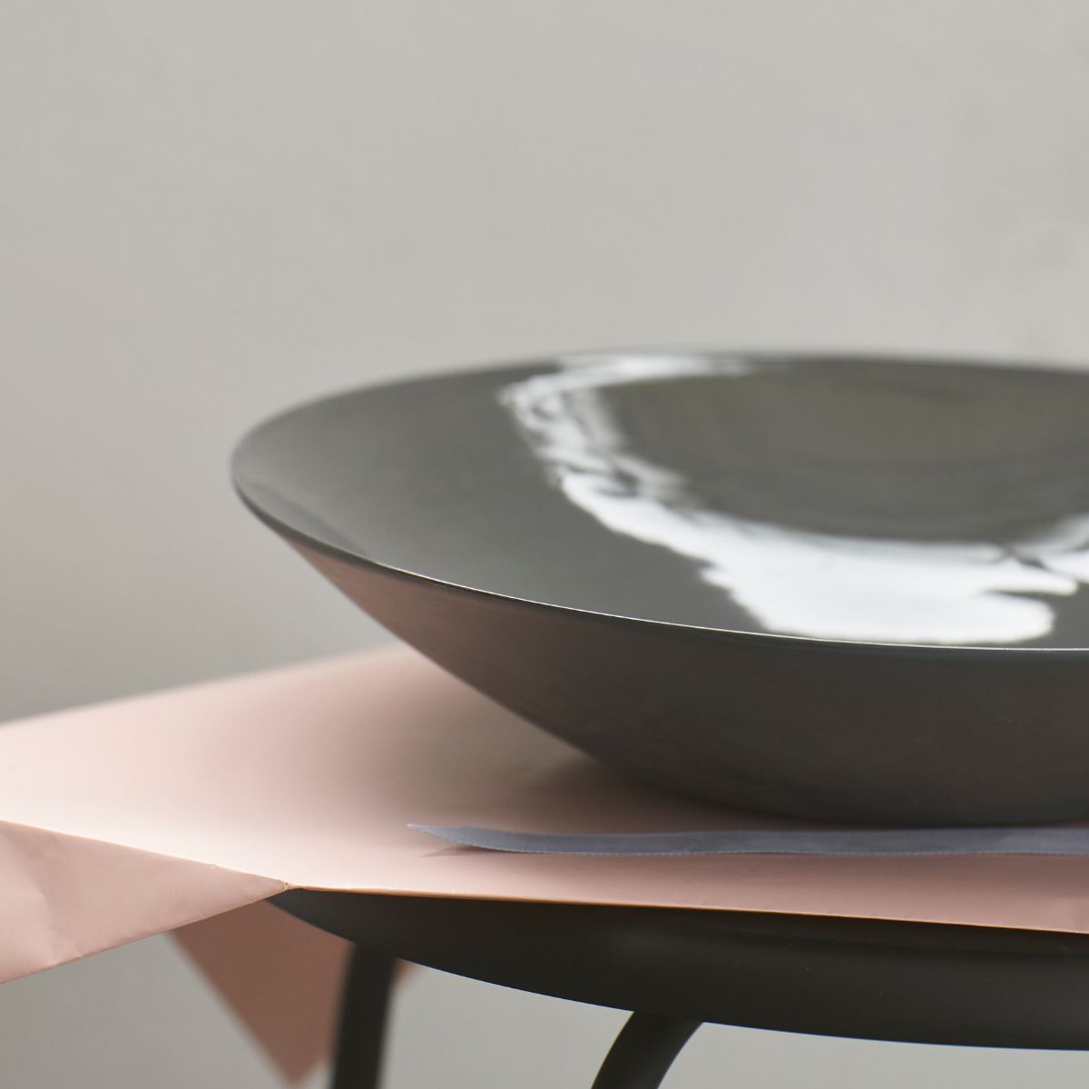 Mud Australia Nest Bowl Large Slate 38cm | Minimax