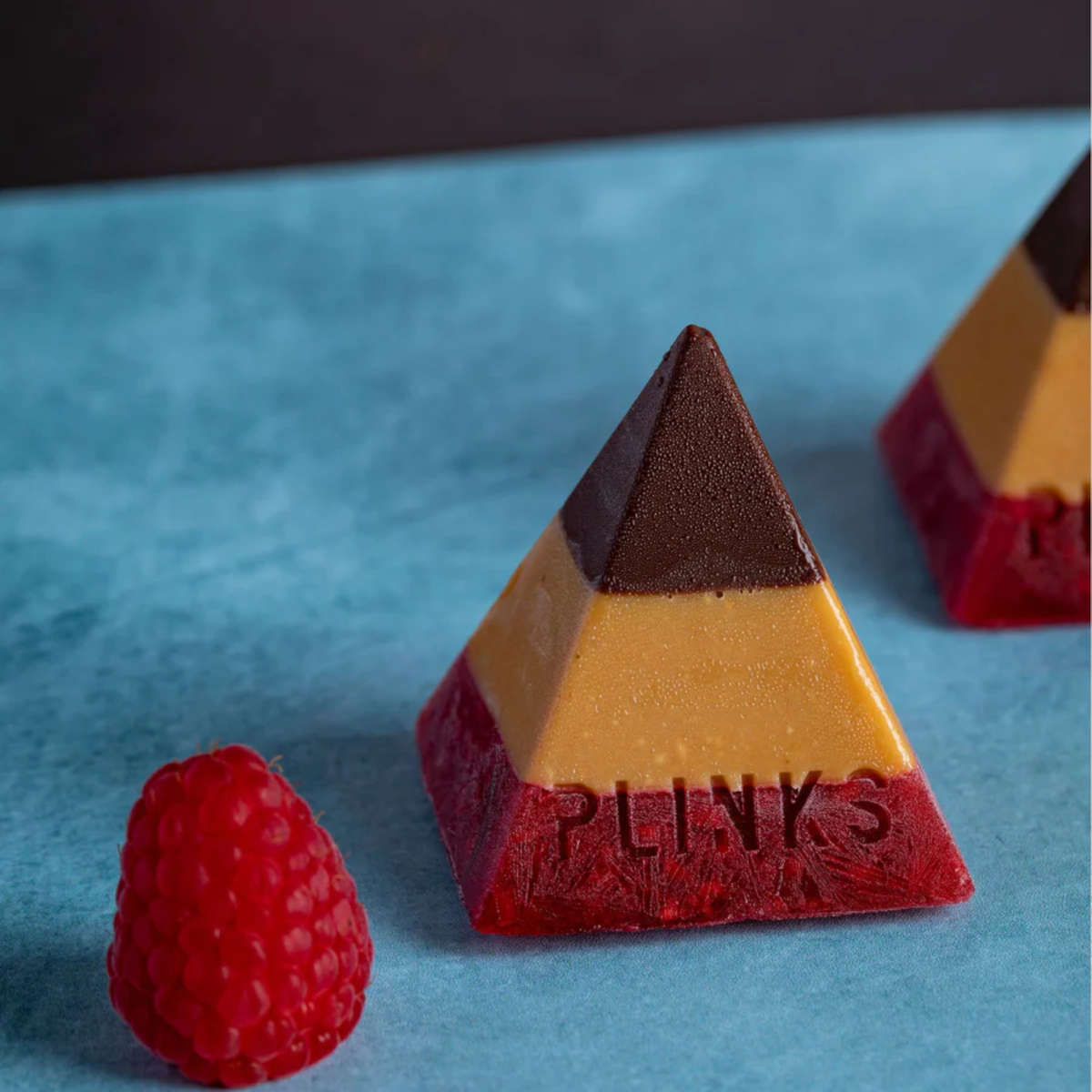Drinks Plinks Pyramid Ice Mould Tray | Minimax