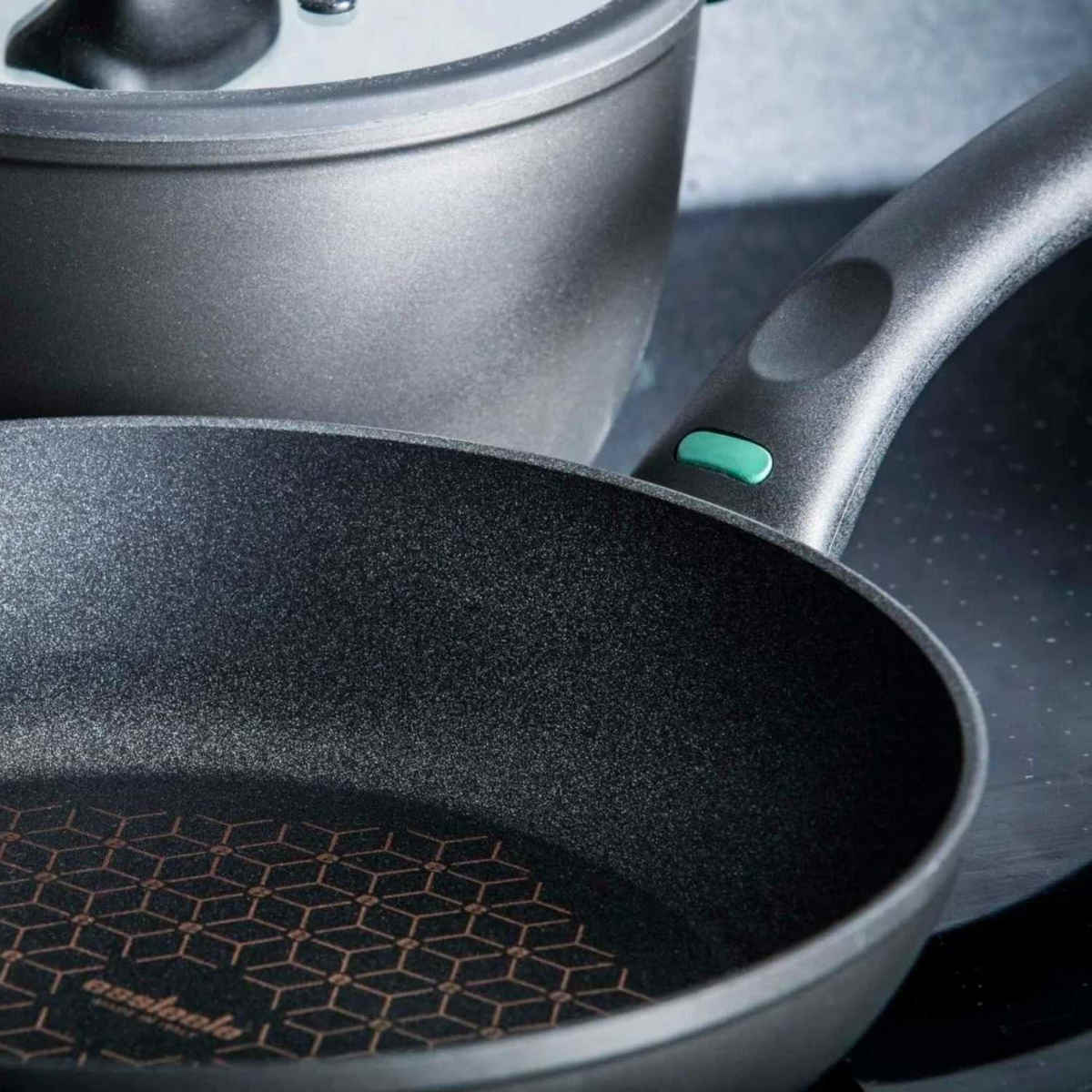 Essteele Per Salute Saucepan 20cm (2.9L) | Minimax