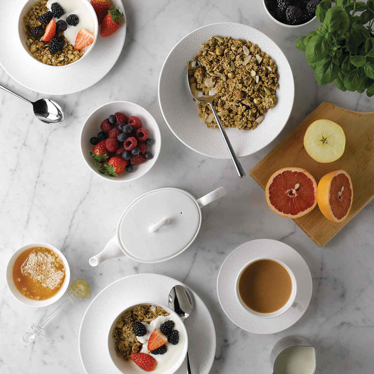 Wedgwood Gio Plate 17cm | Minimax