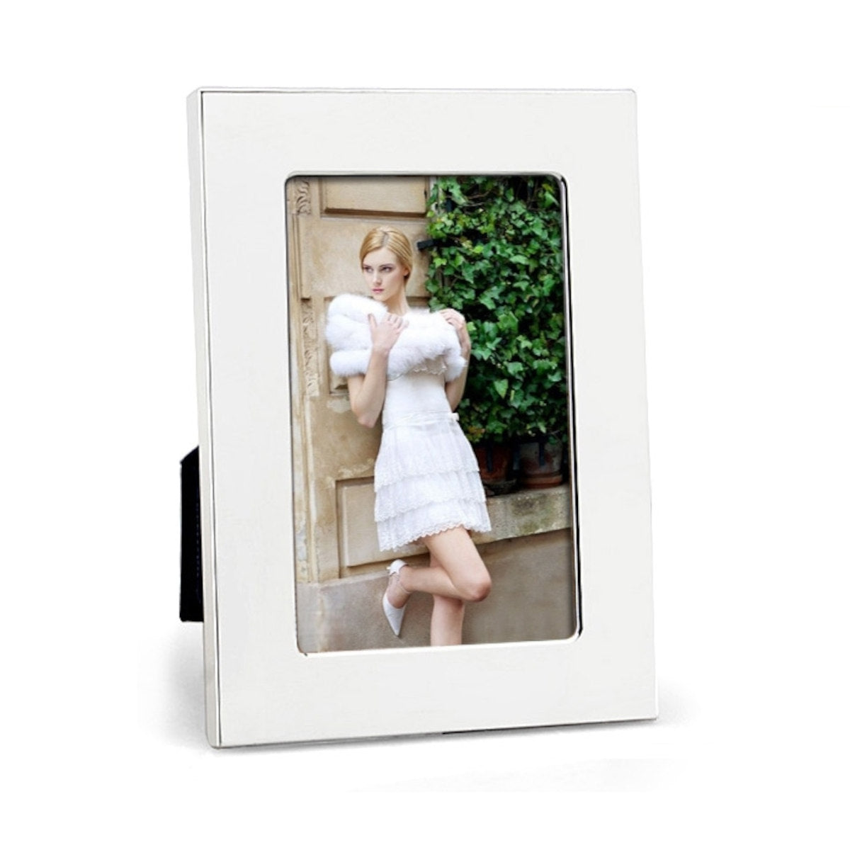 Whitehill Plain Photo Frame Silver 25cm x 38cm | Minimax