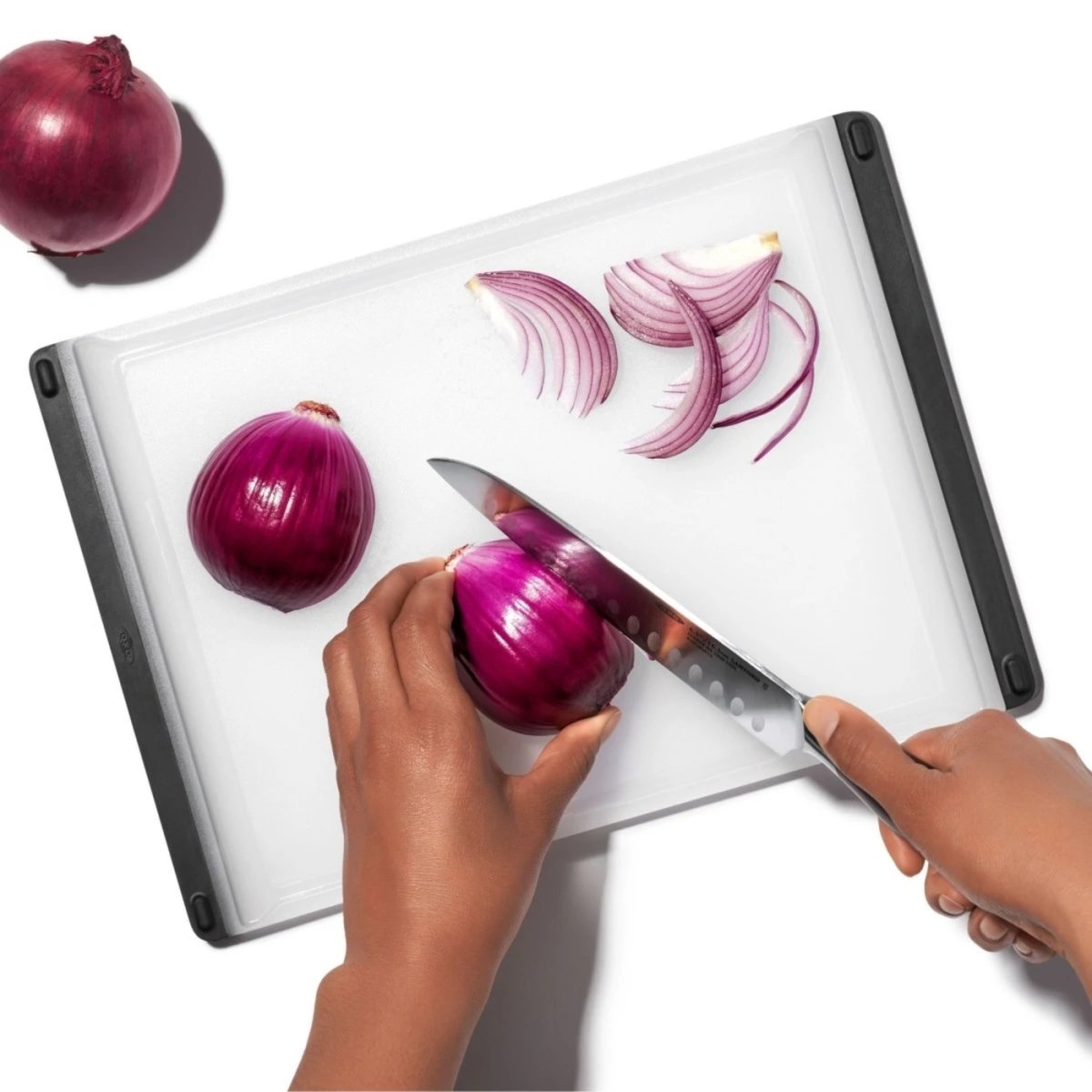 Good Grips Plastic Chopping Board 33cm x 23cm - Minimax
