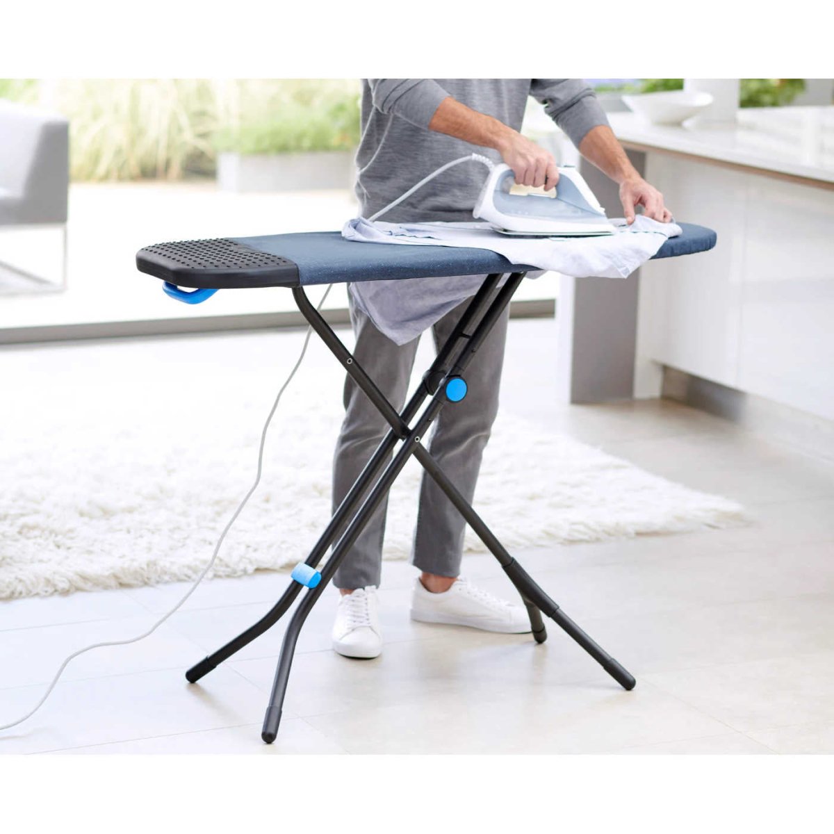 Joseph Joseph Glide Plus Easy-store Ironing Board Blue | Minimax