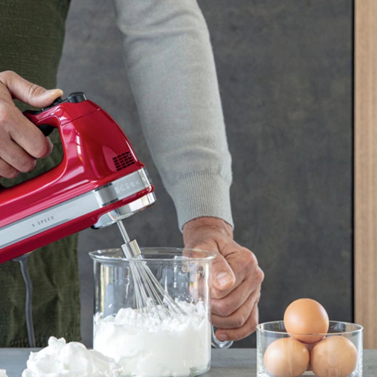 KitchenAid KHM926 Artisan 9 Speed Hand Mixer Empire Red | Minimax