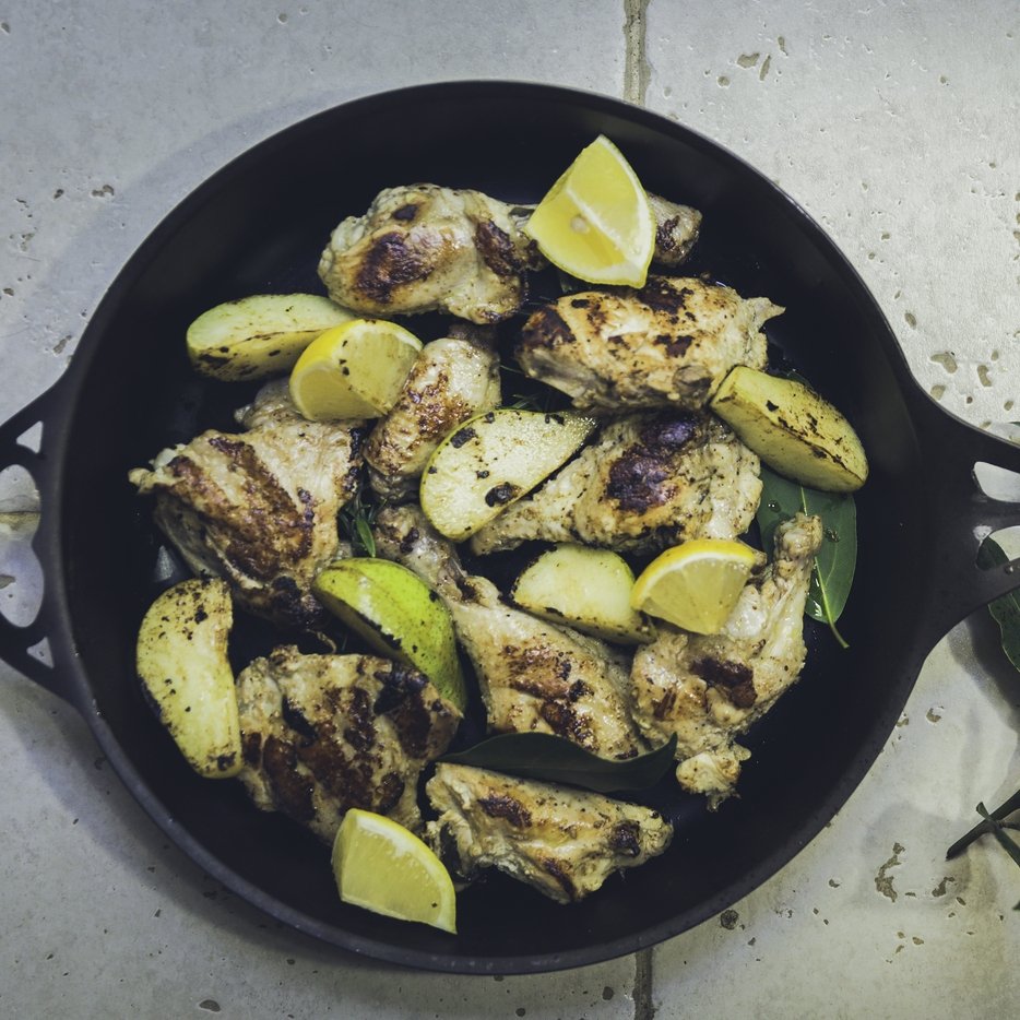 Solidteknics AUS-ION Quenched Iron Skillet 30cm | Minimax
