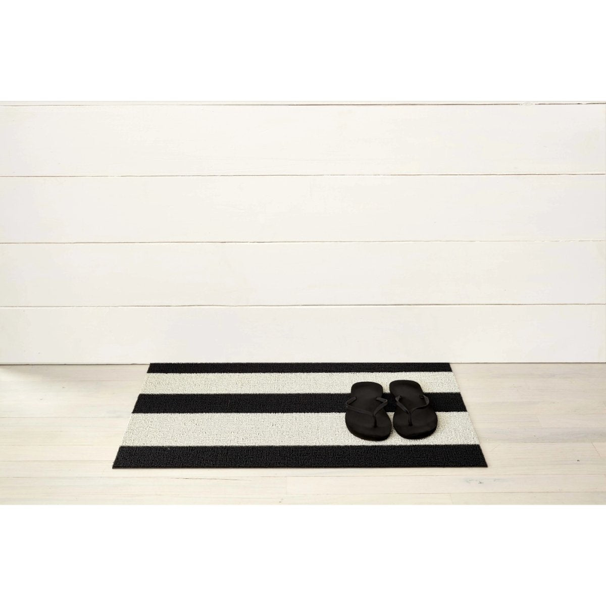 Utility Mat Bold Stripe Black and White 61x91cm - Minimax